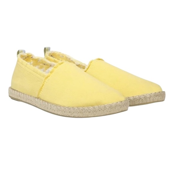 Vionic Beach NWOT Laguna yellow espadrille slip on shoes - Picture 1 of 9